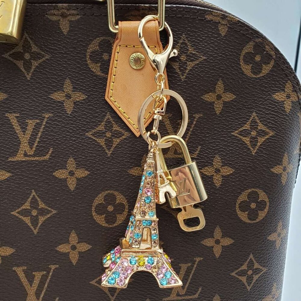 Louis Vuitton Gold Lock 🔒 Authentic LV Key + Unbranded Eiffel Tower Bag Charm - Picture 2 of 8